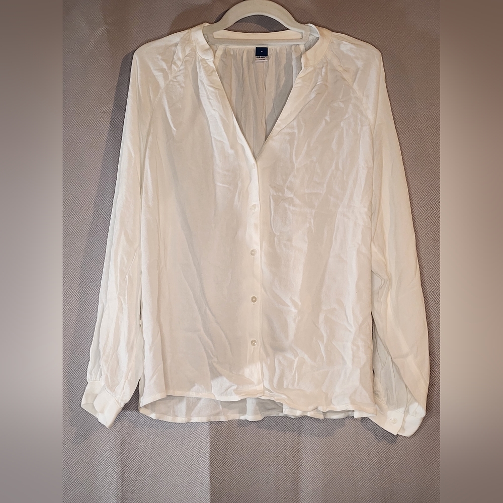 Old Navy Split-Neck Long-Sleeve Button-Front Blouse